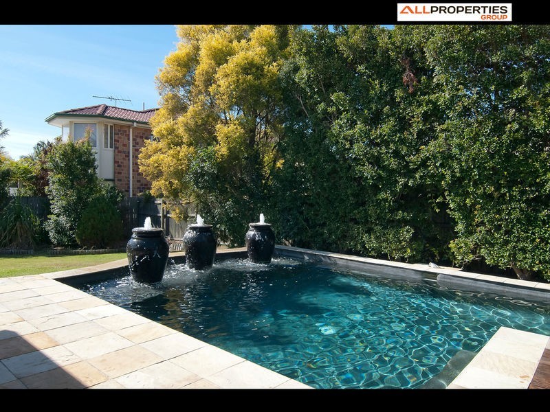 89 Ontario Cres, Parkinson QLD 4115