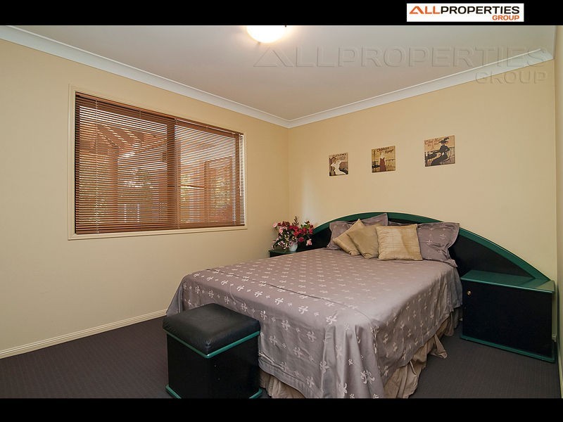 89 Ontario Cres, Parkinson QLD 4115