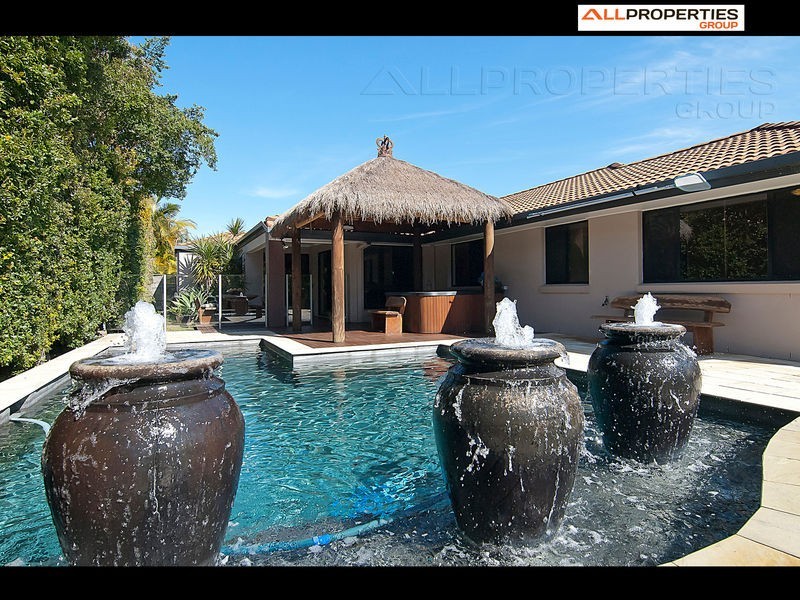 89 Ontario Cres, Parkinson QLD 4115