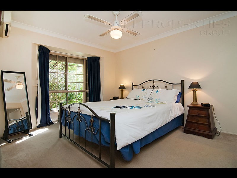 8 Clarendon Circuit, Forest Lake QLD 4078
