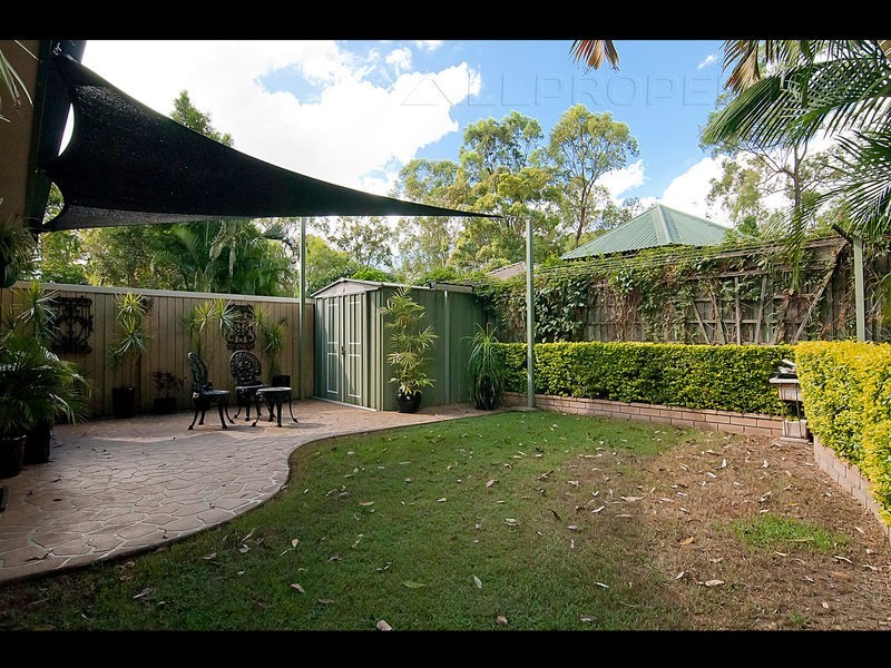 8 Clarendon Circuit, Forest Lake QLD 4078