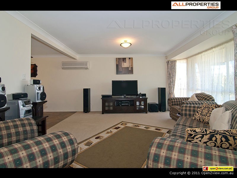 295 Mount Warren Bvld, Mount Warren Park QLD 4207