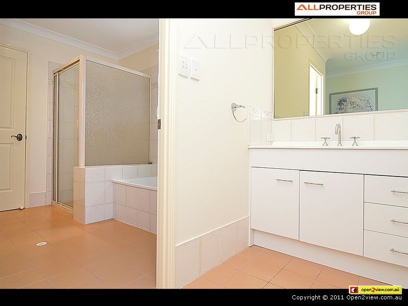 295 Mount Warren Bvld, Mount Warren Park QLD 4207