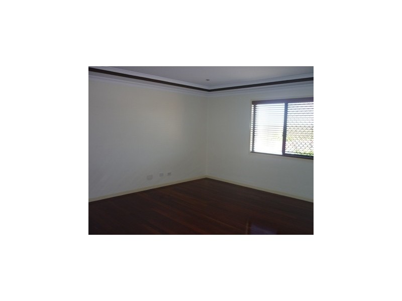 8 Edith Street, Forest Lake QLD 4078