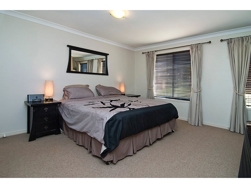 10 Gilberton Crescent, Forest Lake QLD 4078