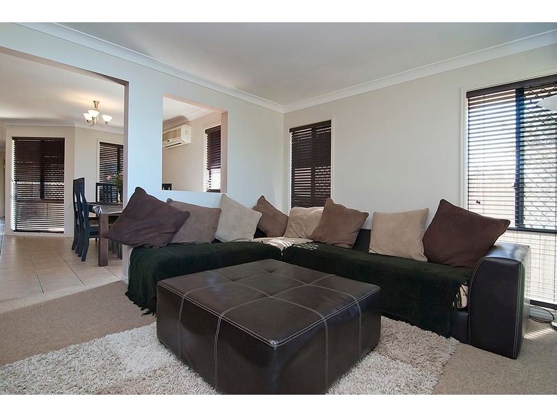 10 Gilberton Crescent, Forest Lake QLD 4078