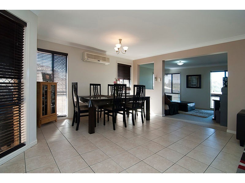 10 Gilberton Crescent, Forest Lake QLD 4078