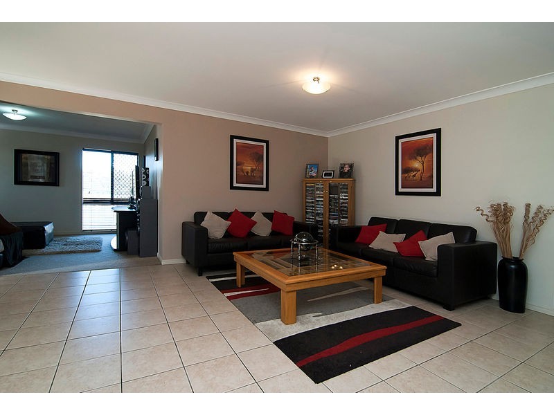 10 Gilberton Crescent, Forest Lake QLD 4078