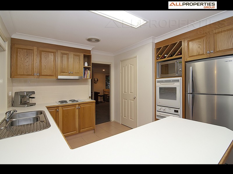 5 Aspen Cres, Parkinson QLD 4115