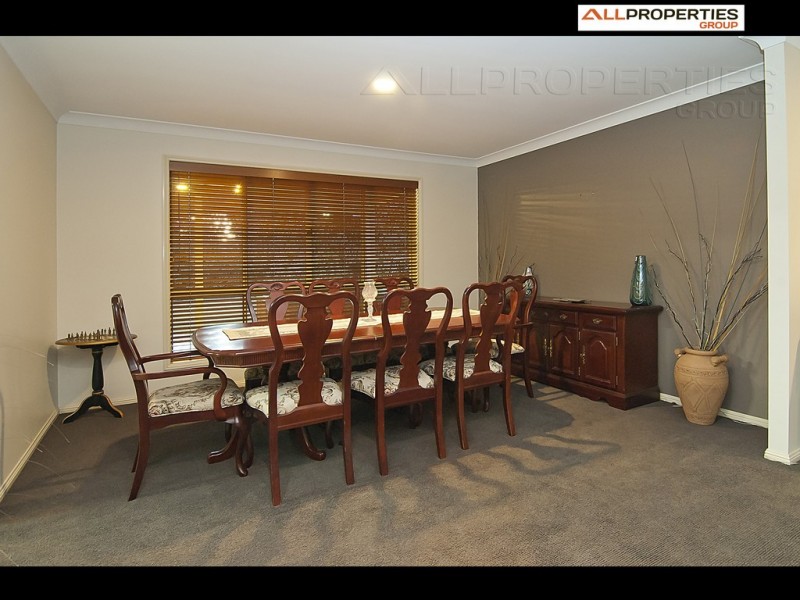 5 Aspen Cres, Parkinson QLD 4115
