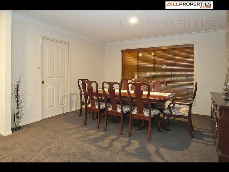 5 Aspen Cres, Parkinson QLD 4115