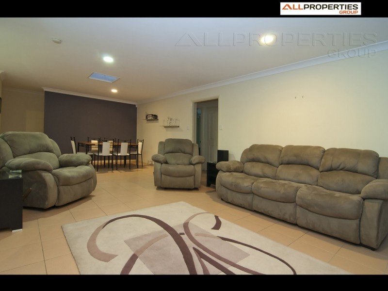 5 Aspen Cres, Parkinson QLD 4115