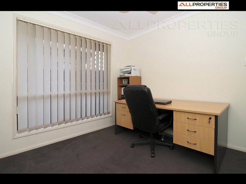 5 Aspen Cres, Parkinson QLD 4115
