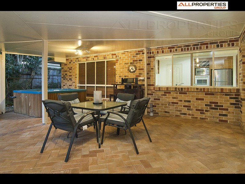 5 Aspen Cres, Parkinson QLD 4115