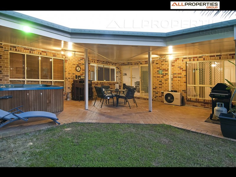 5 Aspen Cres, Parkinson QLD 4115