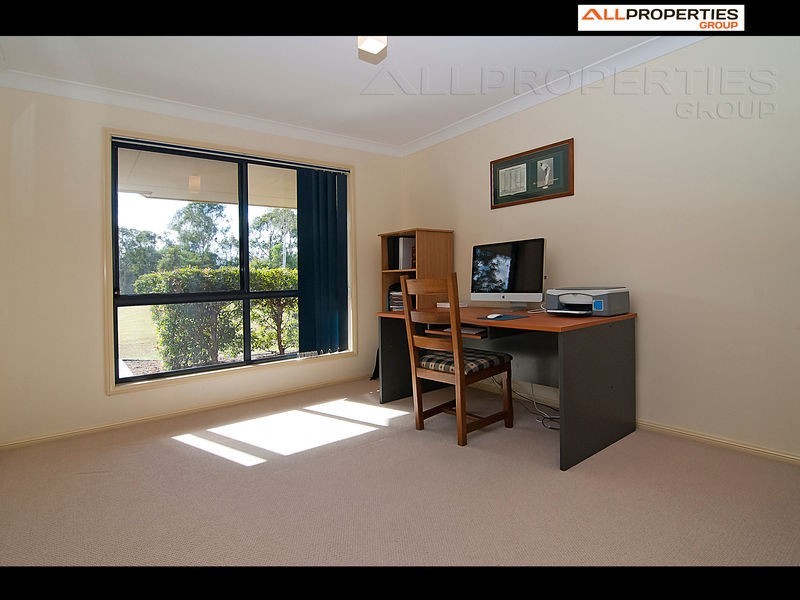 19 Boyd Ct, Forestdale QLD 4118