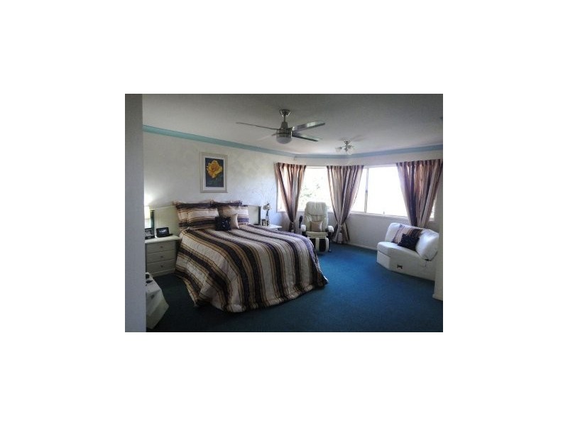 10 Cockatoo Close, Calamvale QLD 4116