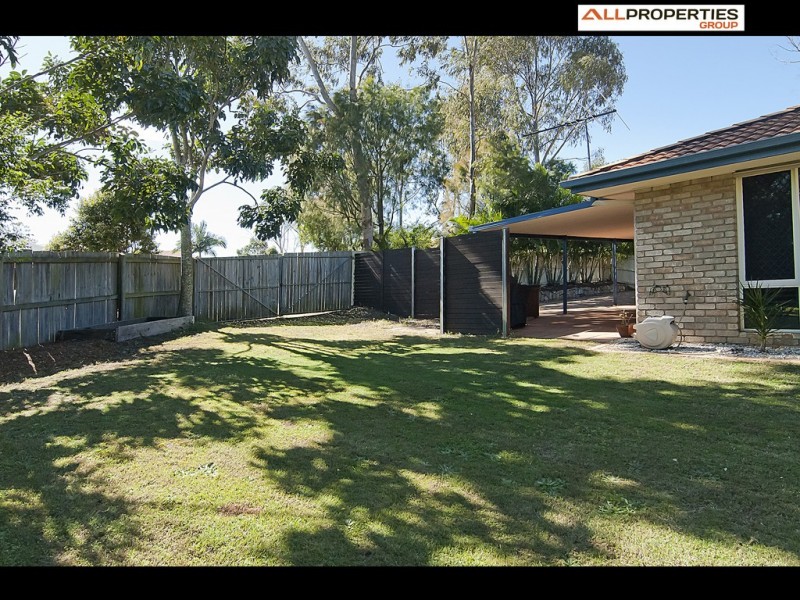 4 Winnecke Cl, Forest Lake QLD 4078