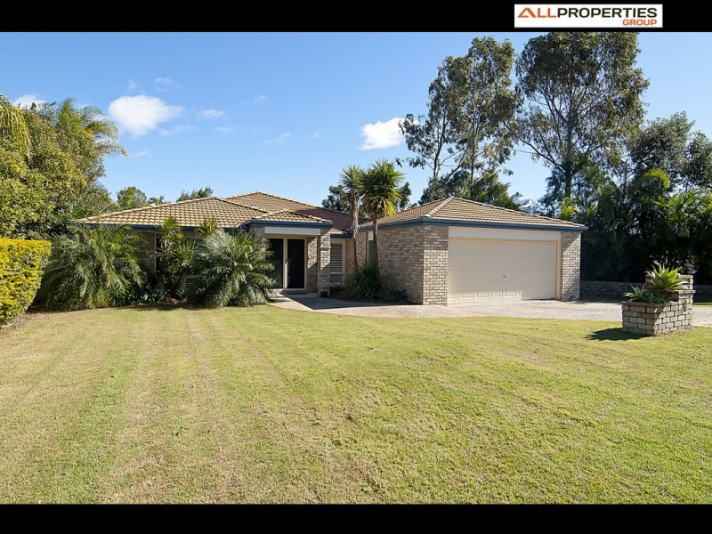 4 Winnecke Cl, Forest Lake QLD 4078