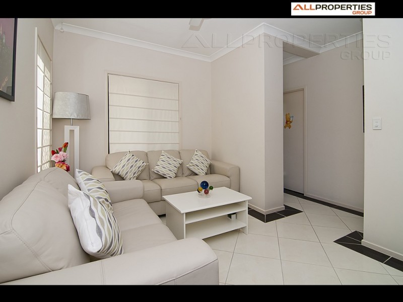 9 Gilberton Cr, Forest Lake QLD 4078