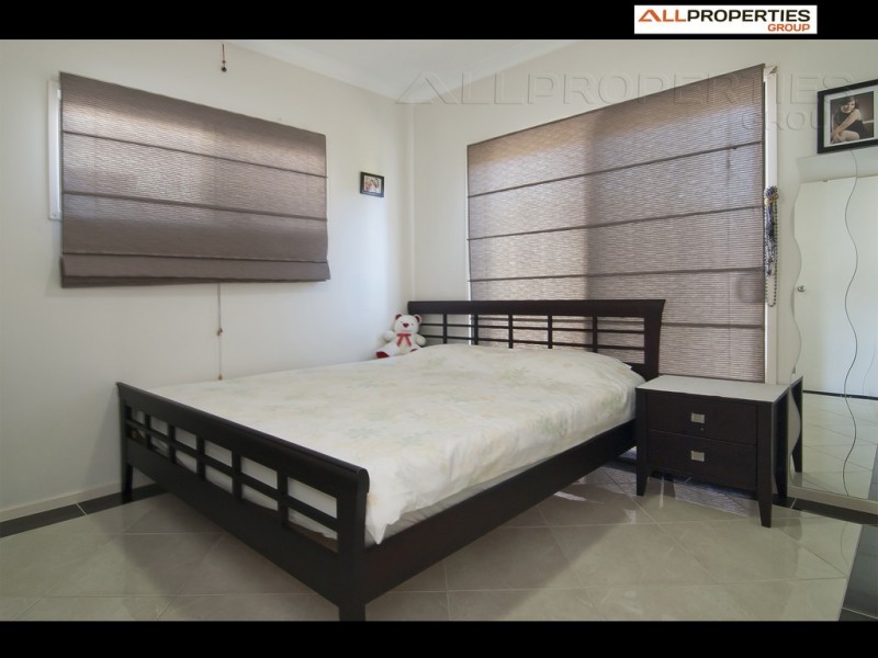 9 Gilberton Cr, Forest Lake QLD 4078