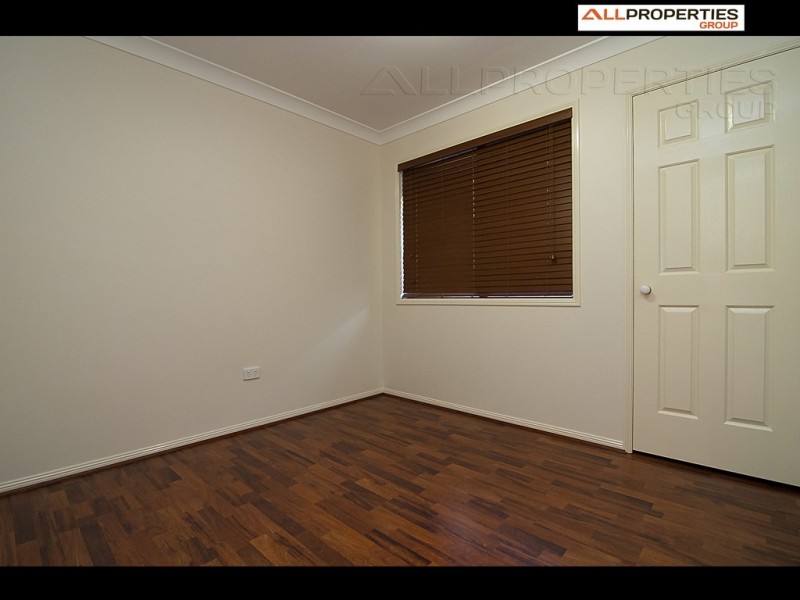 30 Solandra Circuit, Regents Park QLD 4118
