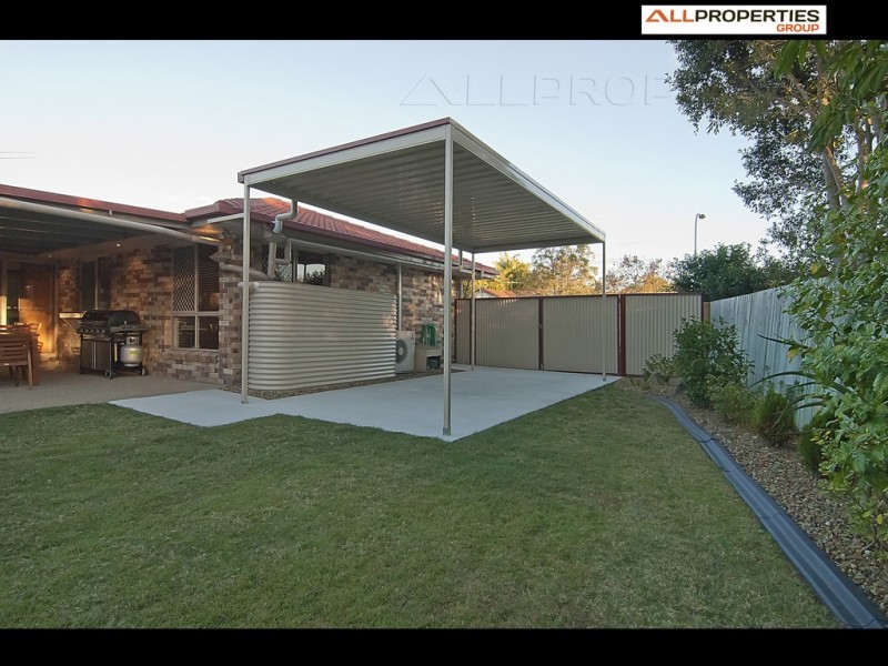 30 Solandra Circuit, Regents Park QLD 4118