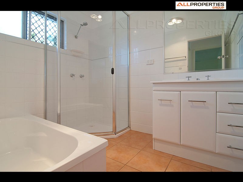 24 Zorina St, Browns Plains QLD 4118