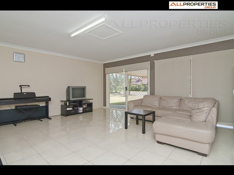 25  Bannister Place, Forest Lake QLD 4078