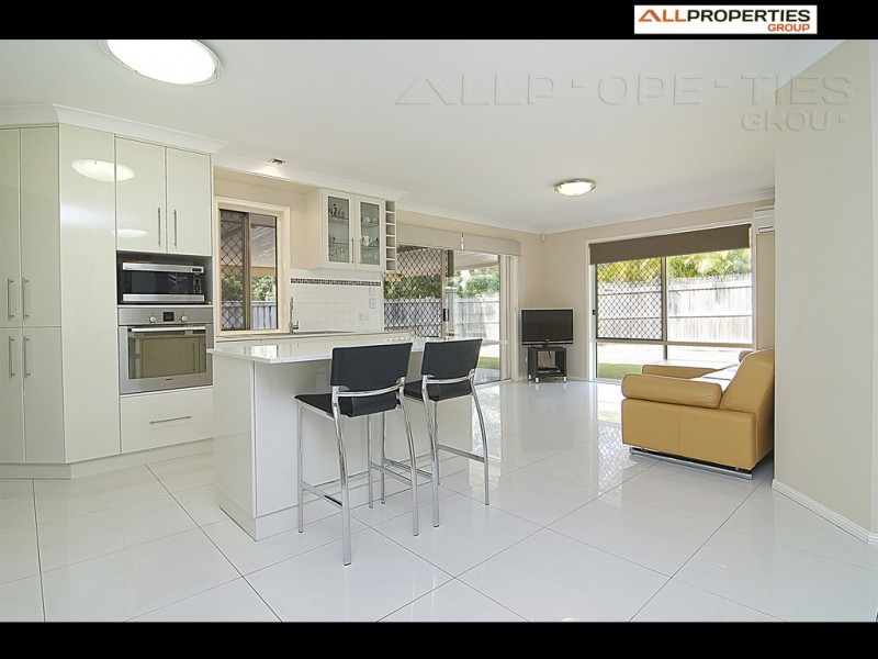 25  Bannister Place, Forest Lake QLD 4078