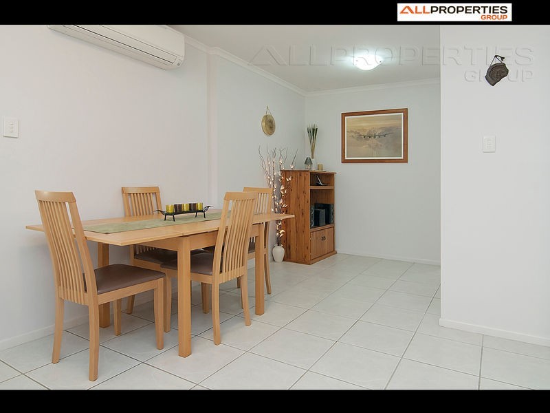 14 Van Dieman Crescent, Springwood QLD 4127