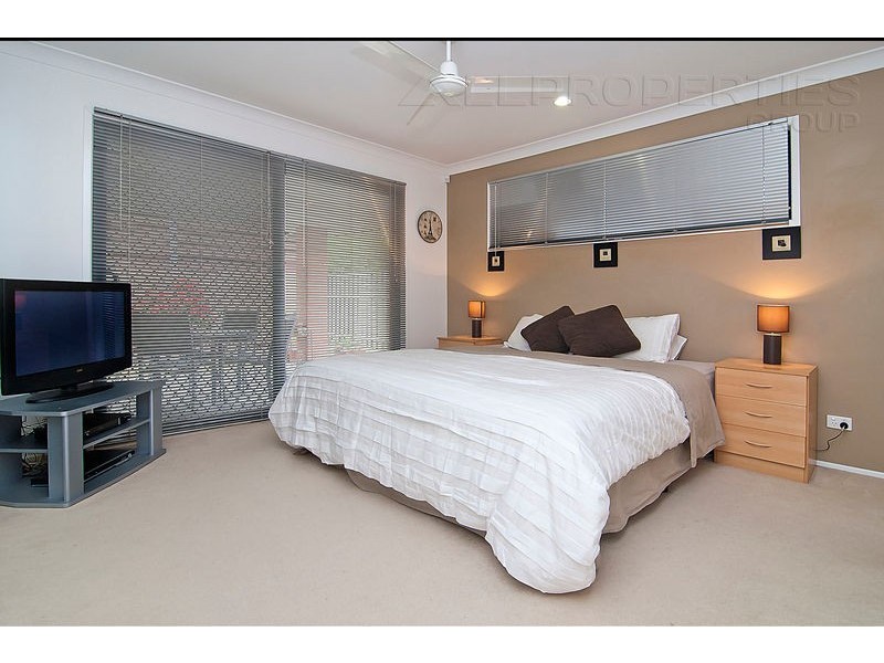 17 Budawang St, Parkinson QLD 4115
