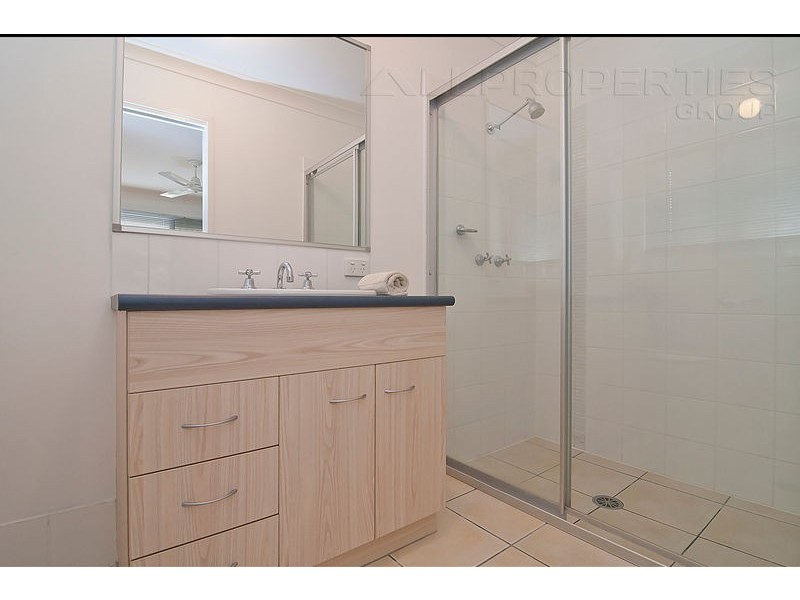 17 Budawang St, Parkinson QLD 4115