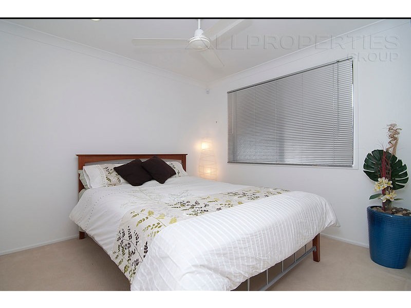 17 Budawang St, Parkinson QLD 4115
