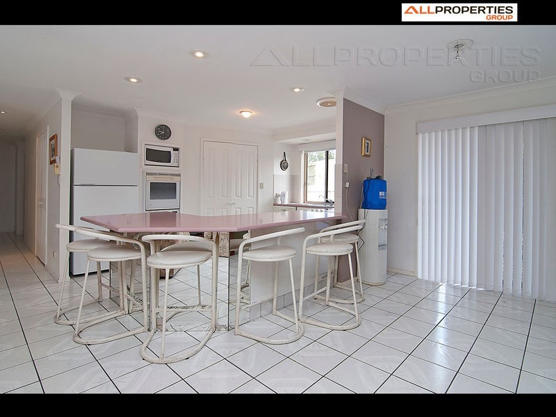 14 Mewing Court, Windaroo QLD 4207