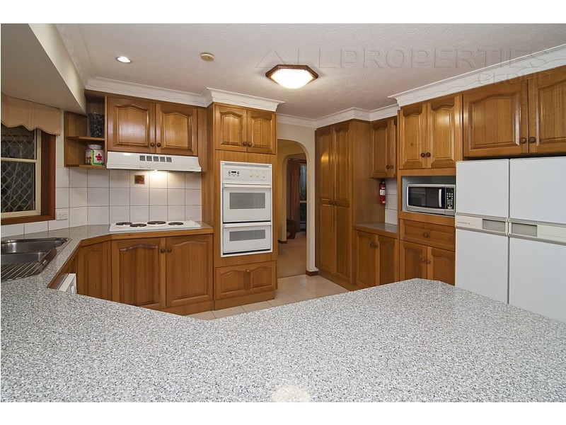 32 Cleveland Place, Stretton QLD 4116