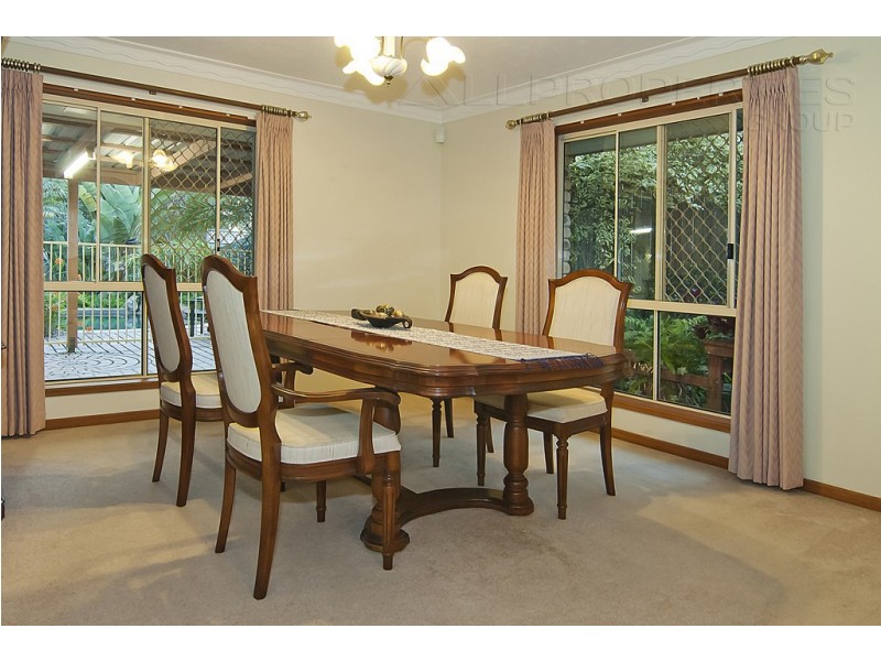 32 Cleveland Place, Stretton QLD 4116