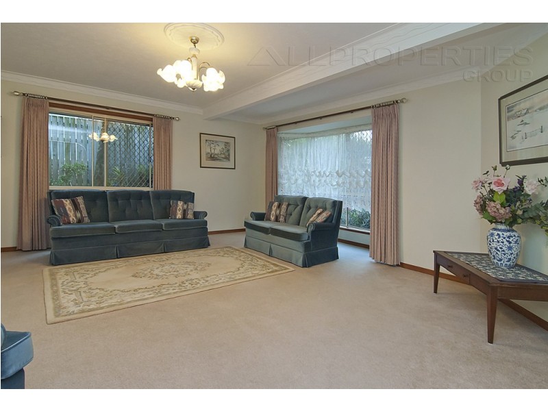 32 Cleveland Place, Stretton QLD 4116