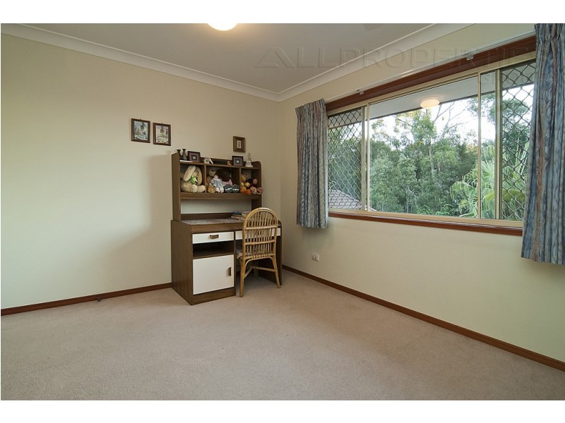 32 Cleveland Place, Stretton QLD 4116