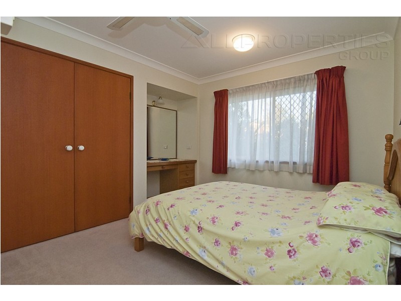 32 Cleveland Place, Stretton QLD 4116