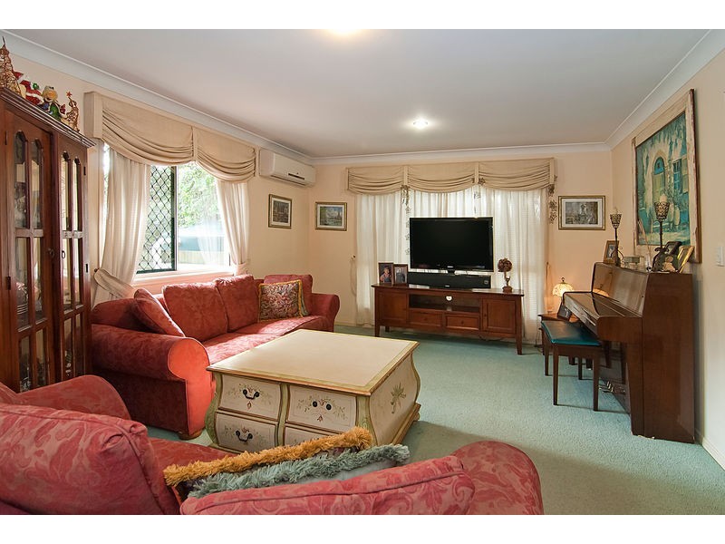 47 Padstow Rd, Eight Mile Plains QLD 4113