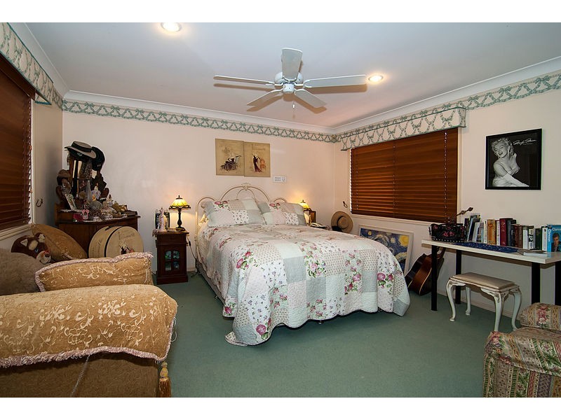 47 Padstow Rd, Eight Mile Plains QLD 4113