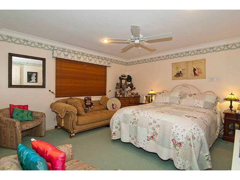 47 Padstow Rd, Eight Mile Plains QLD 4113