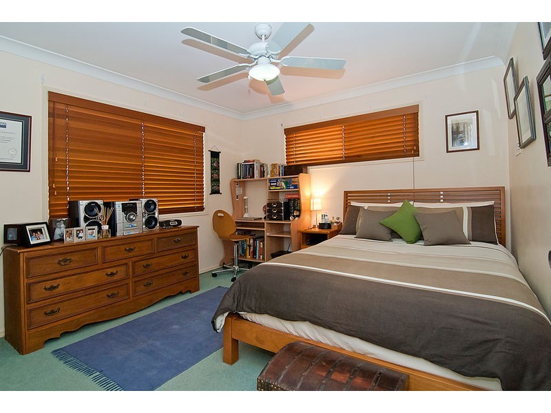 47 Padstow Rd, Eight Mile Plains QLD 4113