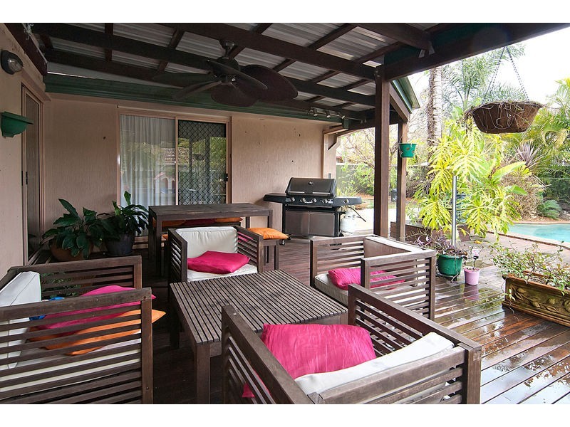 47 Padstow Rd, Eight Mile Plains QLD 4113