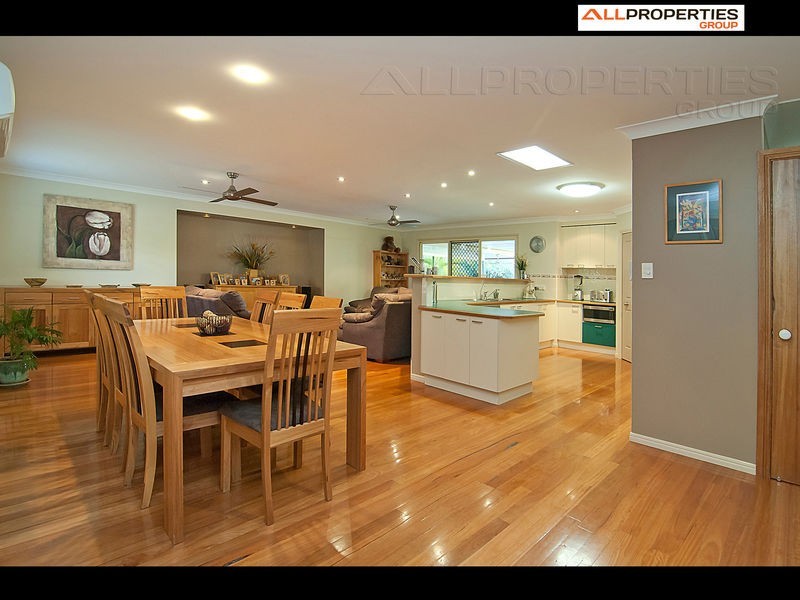 7 Jasmine Place, Tallagandra Hts, Beenleigh QLD 4207