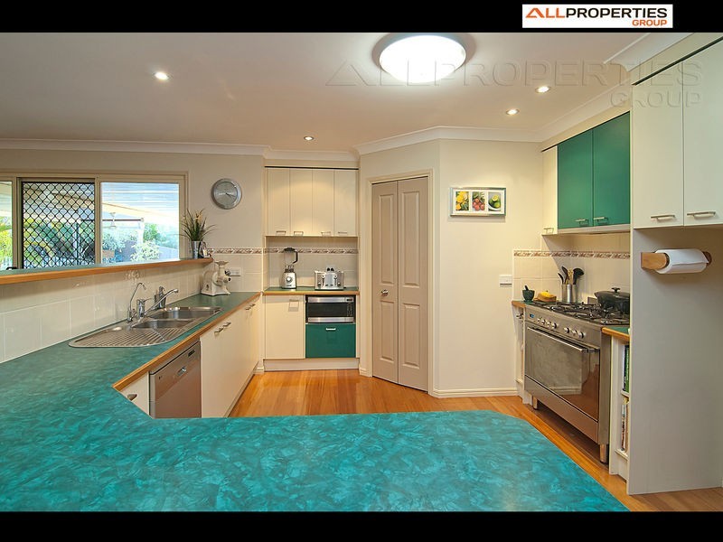 7 Jasmine Place, Tallagandra Hts, Beenleigh QLD 4207