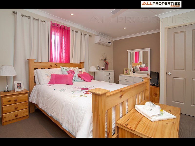 7 Jasmine Place, Tallagandra Hts, Beenleigh QLD 4207