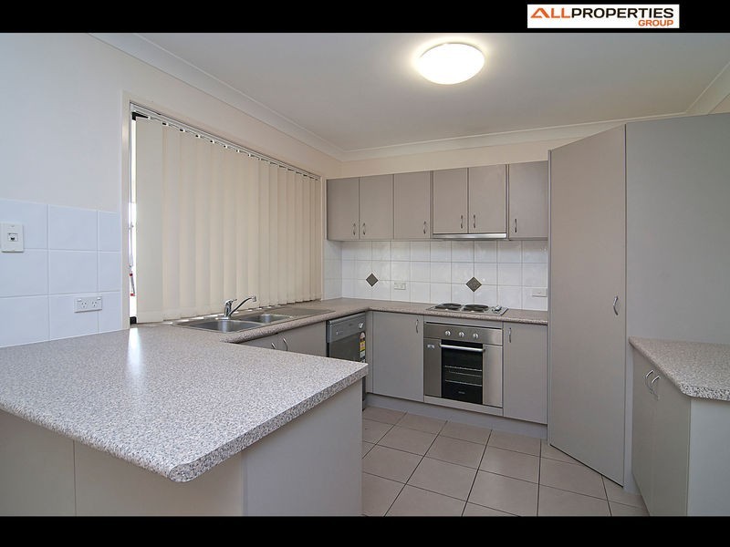 16  Barry Street, Boronia Heights QLD 4124