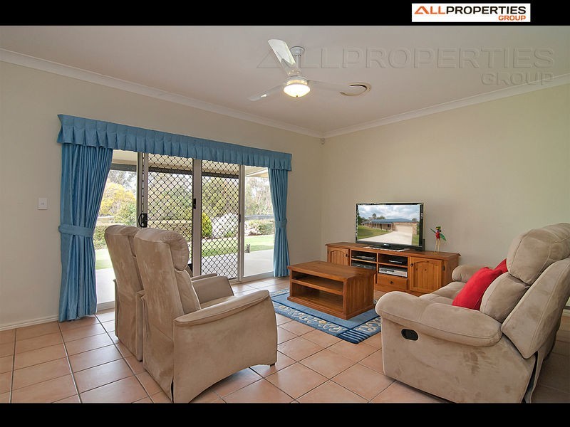 38 Dickman Rd, Forestdale QLD 4118